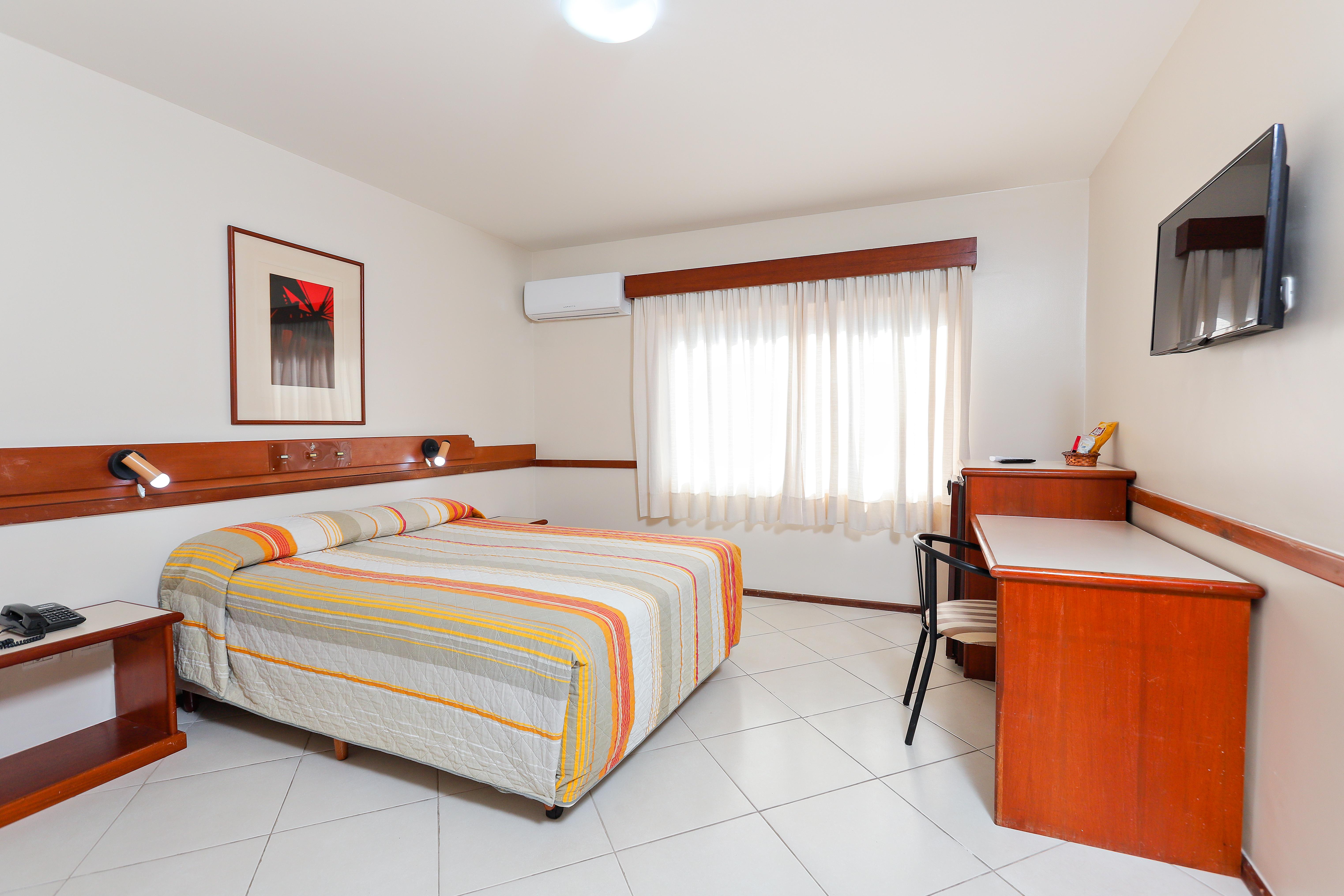 Hotel Suarez Campo Bom Exterior photo